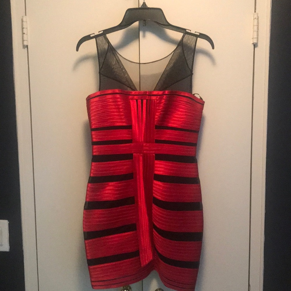 BCBGMAXAZRIA RED/BLACK BANDAGE DRESS BRENDA DRESS